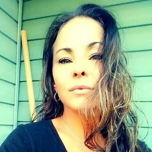 Meet your Posher, Jenn